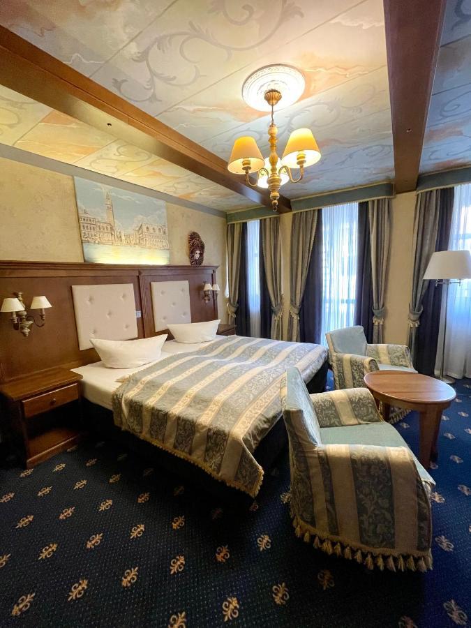 Hotel Italia Герліц Екстер'єр фото