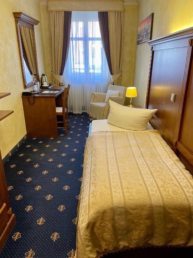 Hotel Italia Герліц Екстер'єр фото